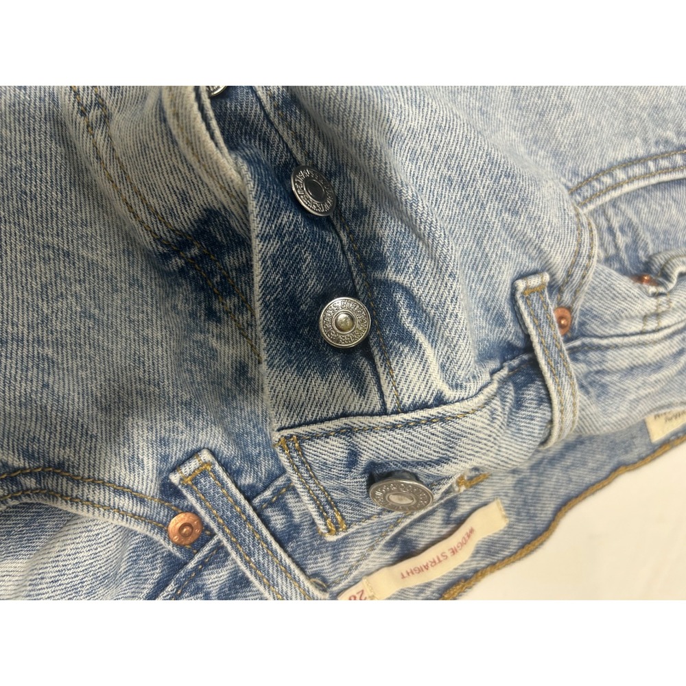 Levis Premium Wedgie Straight Jeans Light Wash Blue Button Fly Denim Womens 28 - Picture 6 of 8